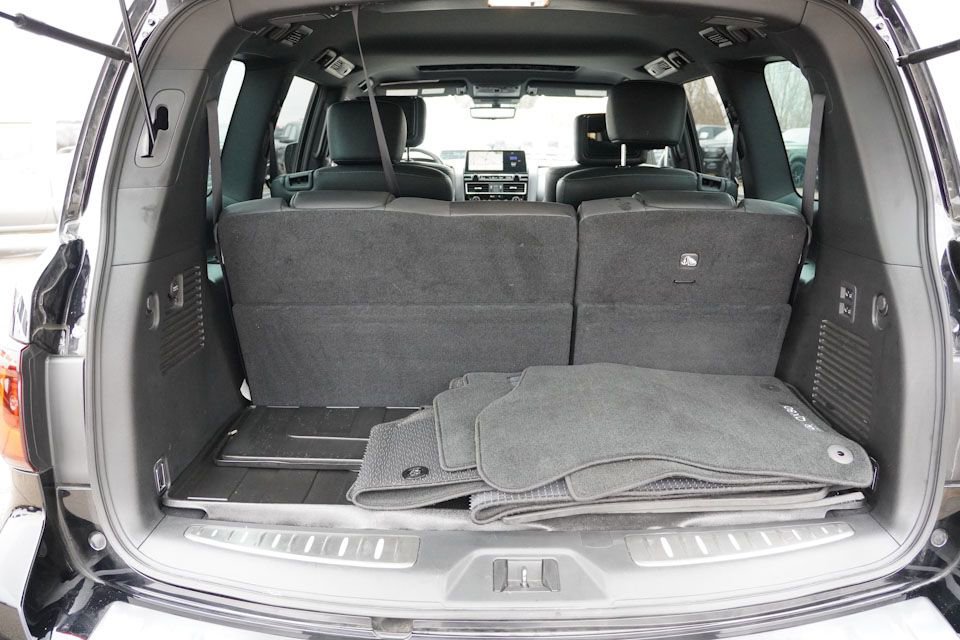 Used 2023 INFINITI QX80 Sensory w/ All-Season Package image 24