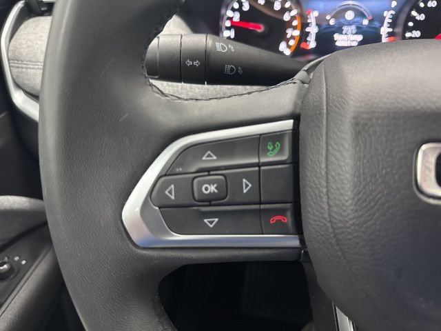 Used 2024 Jeep Compass Latitude AWD/4WD image 11
