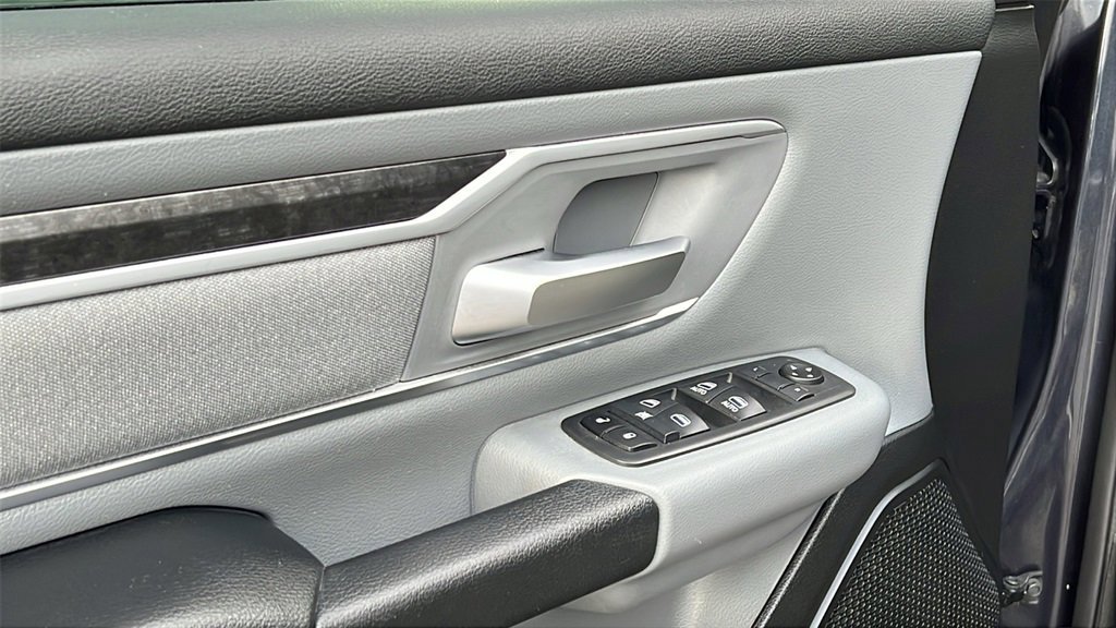 Used 2020 RAM 1500 Big Horn image 12