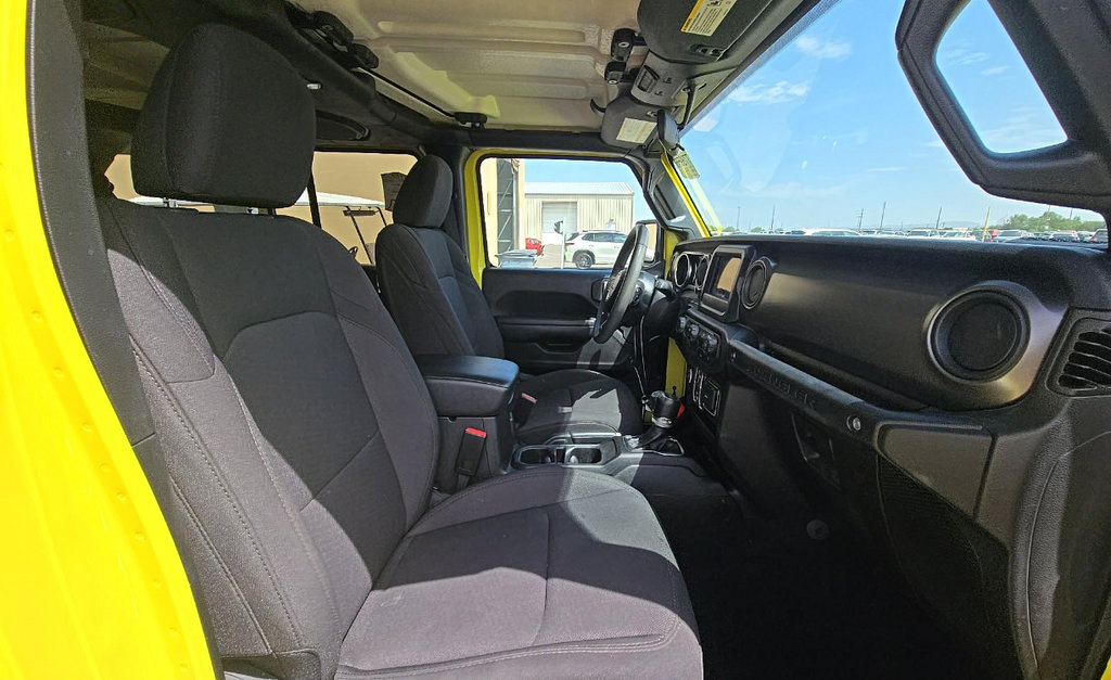 Used 2023 Jeep Wrangler Unlimited AWD/4WD image 4