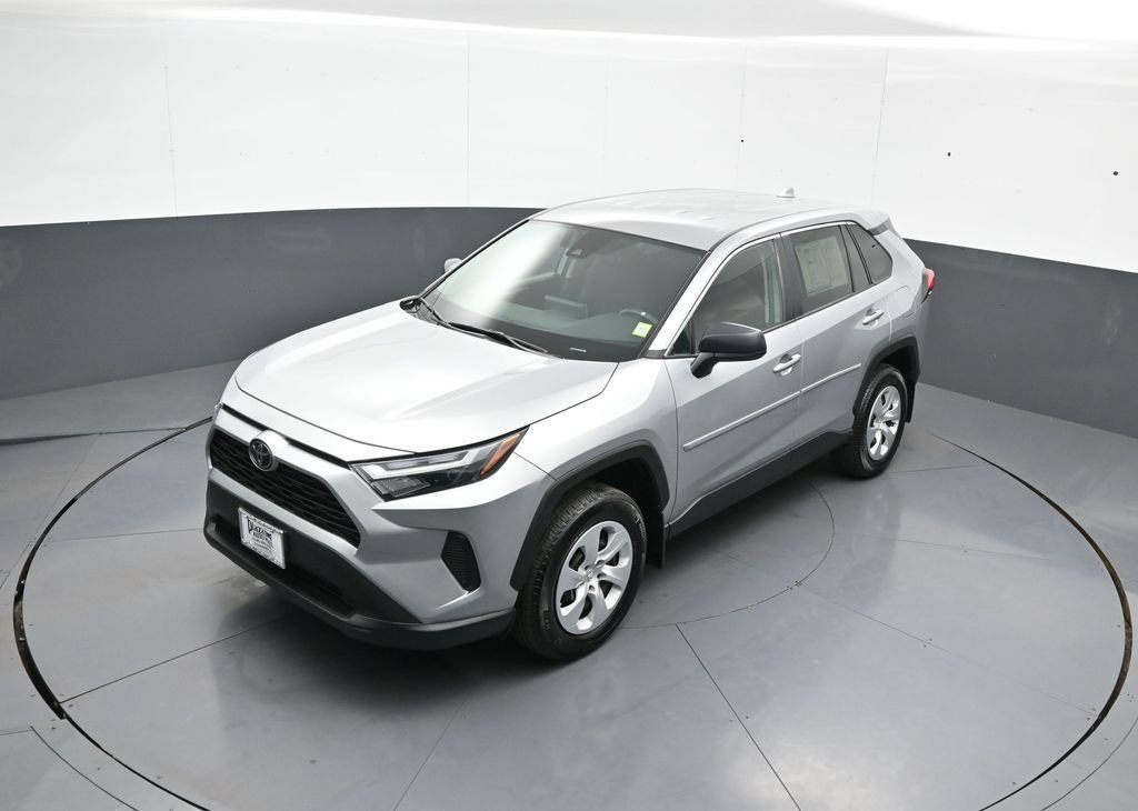 Certified 2024 Toyota RAV4 LE AWD/4WD image 33