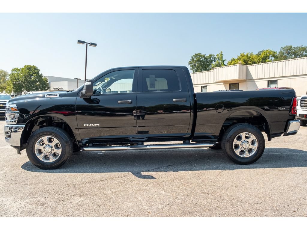 Used 2025 RAM 2500 Big Horn AWD/4WD image 5