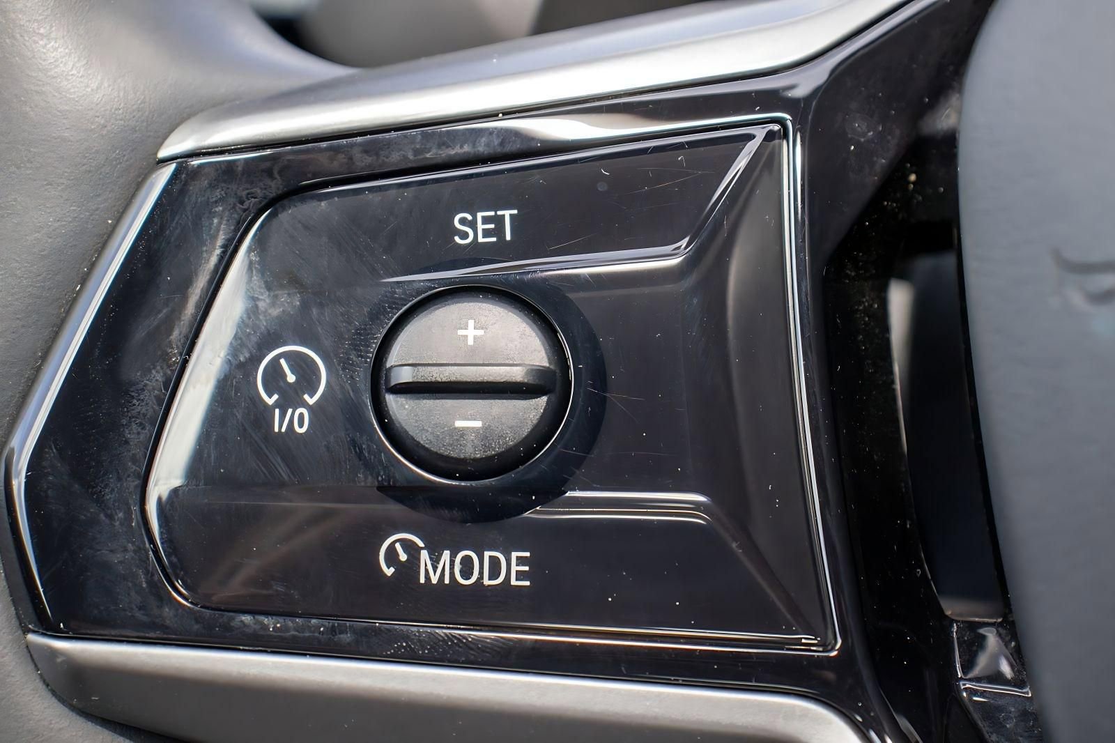 Used 2024 BMW 530i RWD image 28