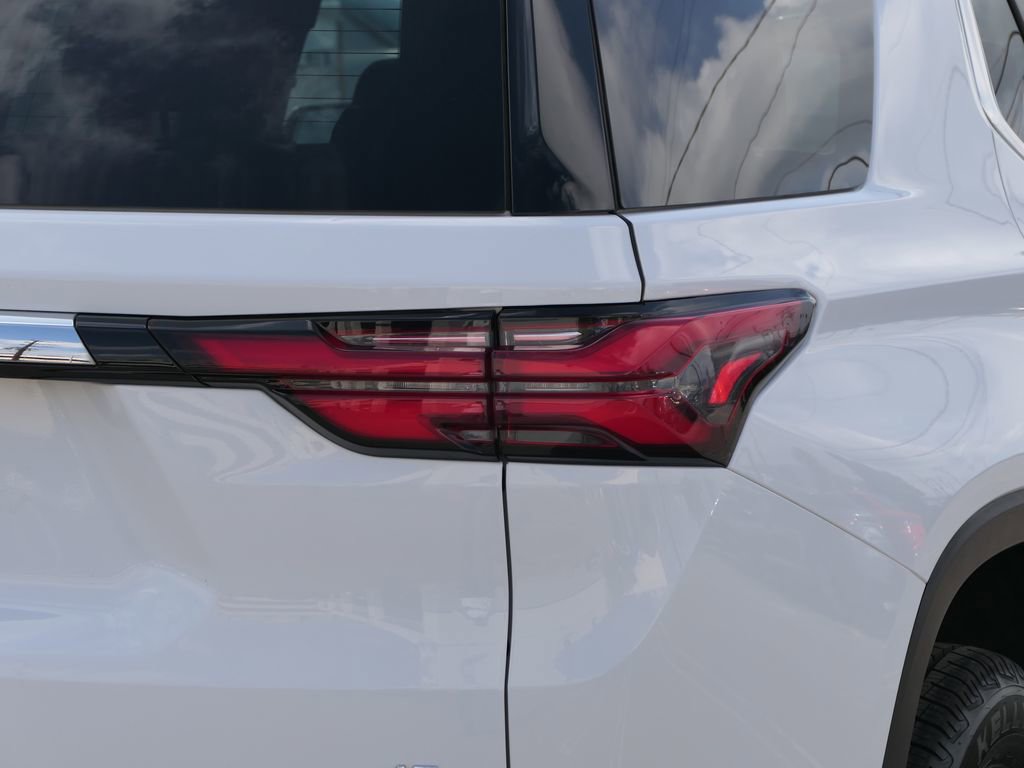 Used 2023 Chevrolet Traverse LT image 5