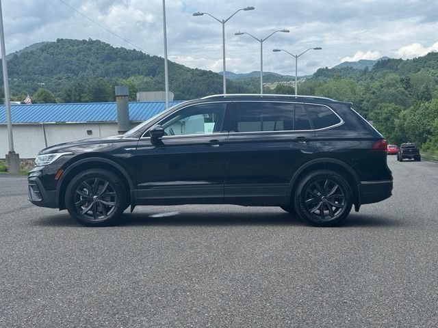 Used 2024 Volkswagen Tiguan SE AWD/4WD image 7