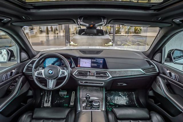 Used 2020 BMW X5 sDrive40i w/ M Sport Package image 3