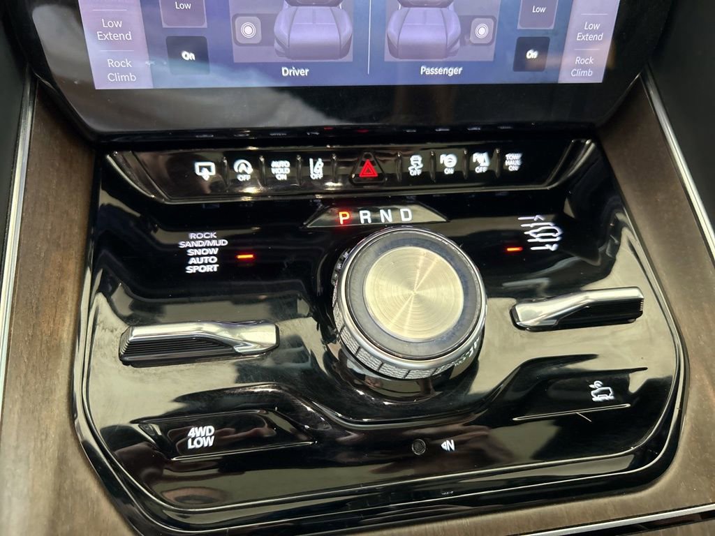 Used 2023 Jeep Grand Wagoneer Series II image 44