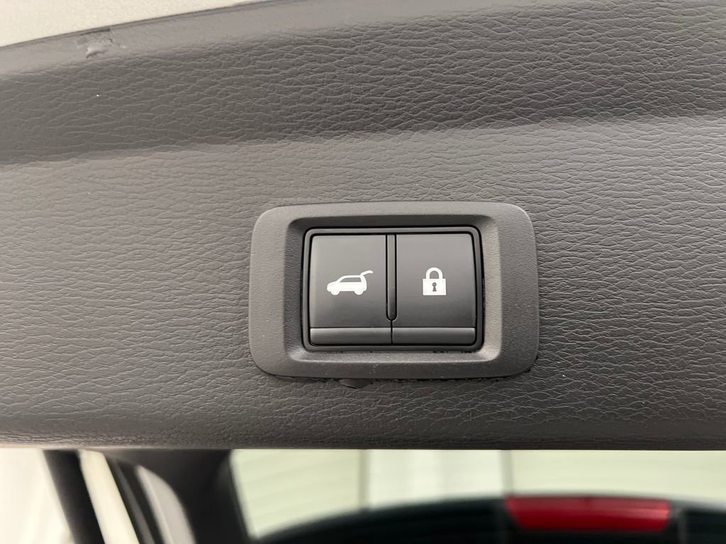 Used 2025 Mitsubishi Outlander SE AWD/4WD image 41
