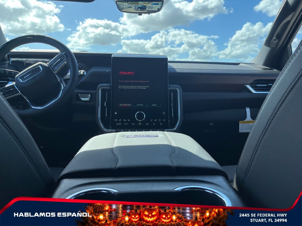 New 2026 GMC Yukon Denali w/ Denali Reserve Package AWD/4WD image 16