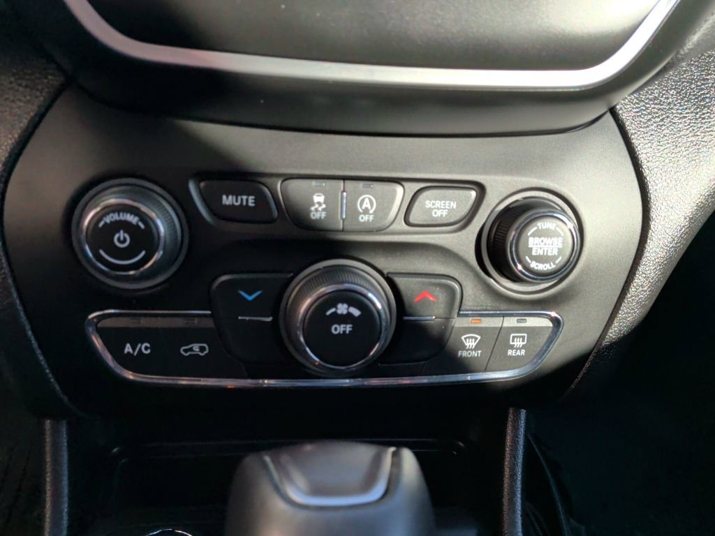 Used 2021 Jeep Cherokee Latitude Lux image 21