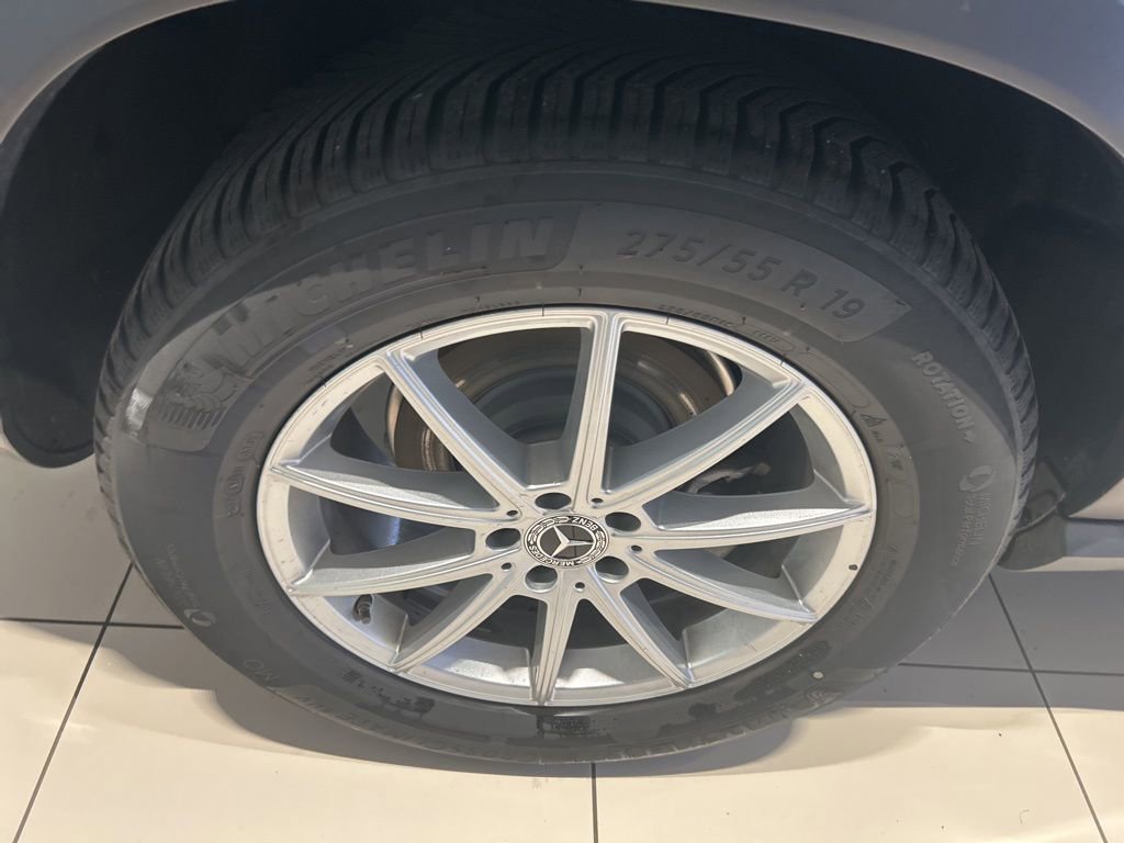 Used 2025 Mercedes-Benz GLE 350 4MATIC image 23