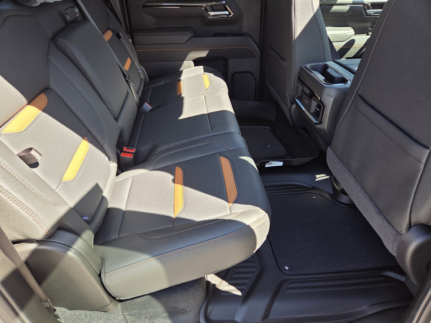 New 2026 GMC Sierra 1500 AT4 w/ AT4 Premium Package AWD/4WD image 25