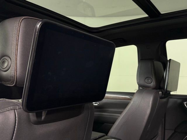 Used 2023 Chevrolet Tahoe High Country w/ Advanced Technology Package image 24