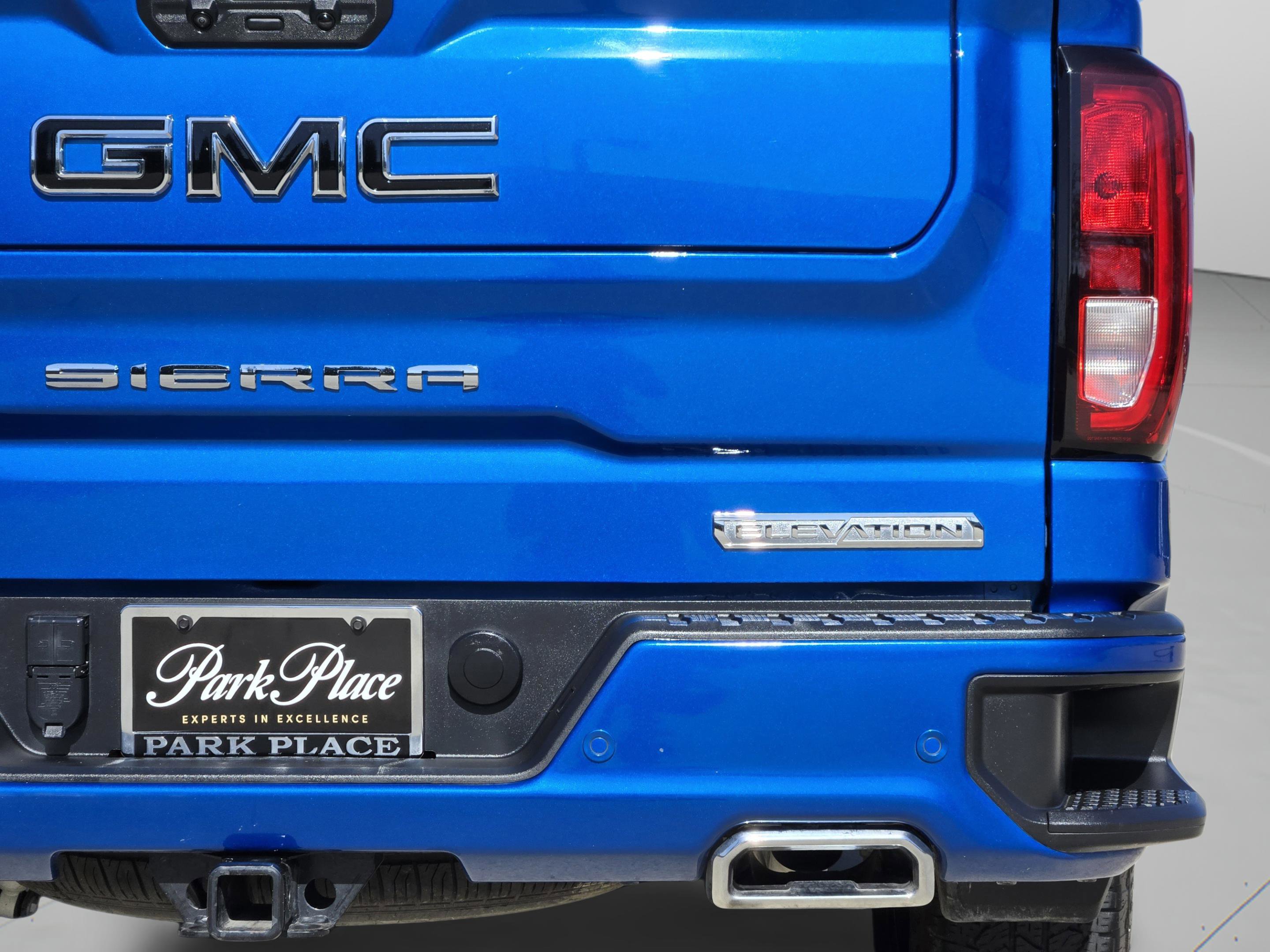 Used 2024 GMC Sierra 1500 Elevation w/ Elevation Premium Package image 18