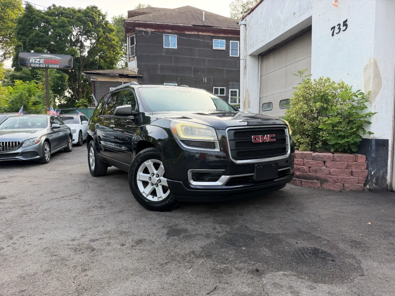 Used 2013 GMC Acadia SLE FWD image 15