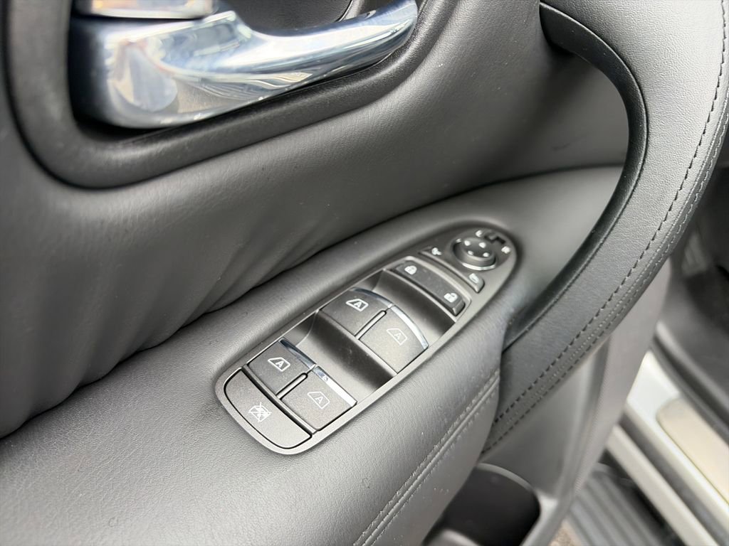 Used 2023 Nissan Armada SL w/ Cargo Package RWD image 19