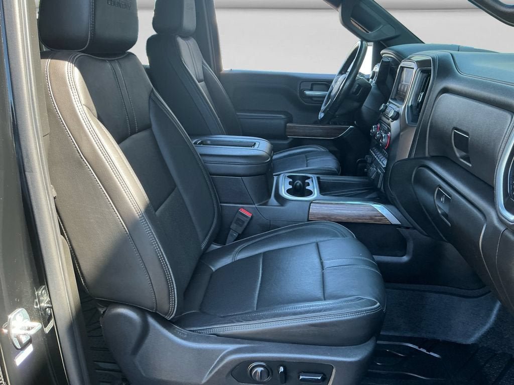 Used 2019 Chevrolet Silverado 1500 High Country w/ Technology Package AWD/4WD image 15