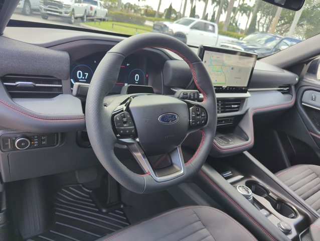 Used 2025 Ford Explorer ST-Line w/ Premium Package image 28