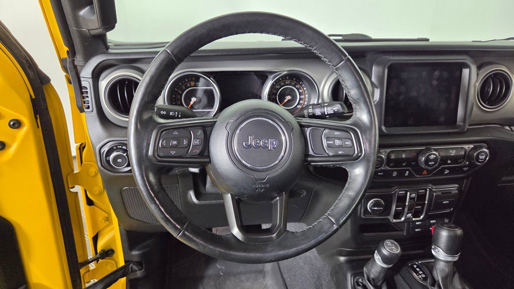 Used 2021 Jeep Wrangler Unlimited Sport AWD/4WD image 16