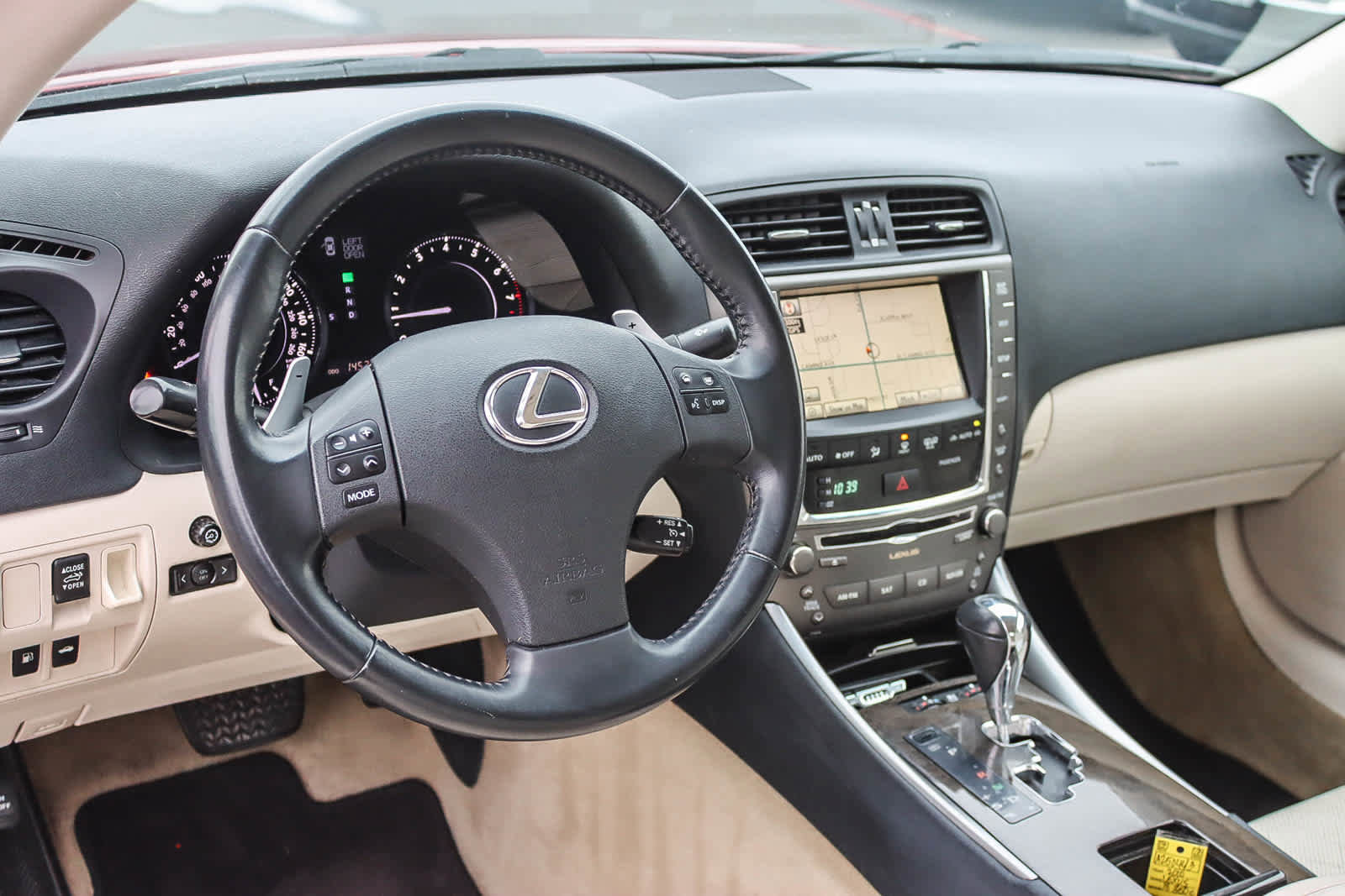 Used 2010 Lexus IS 350C image 11
