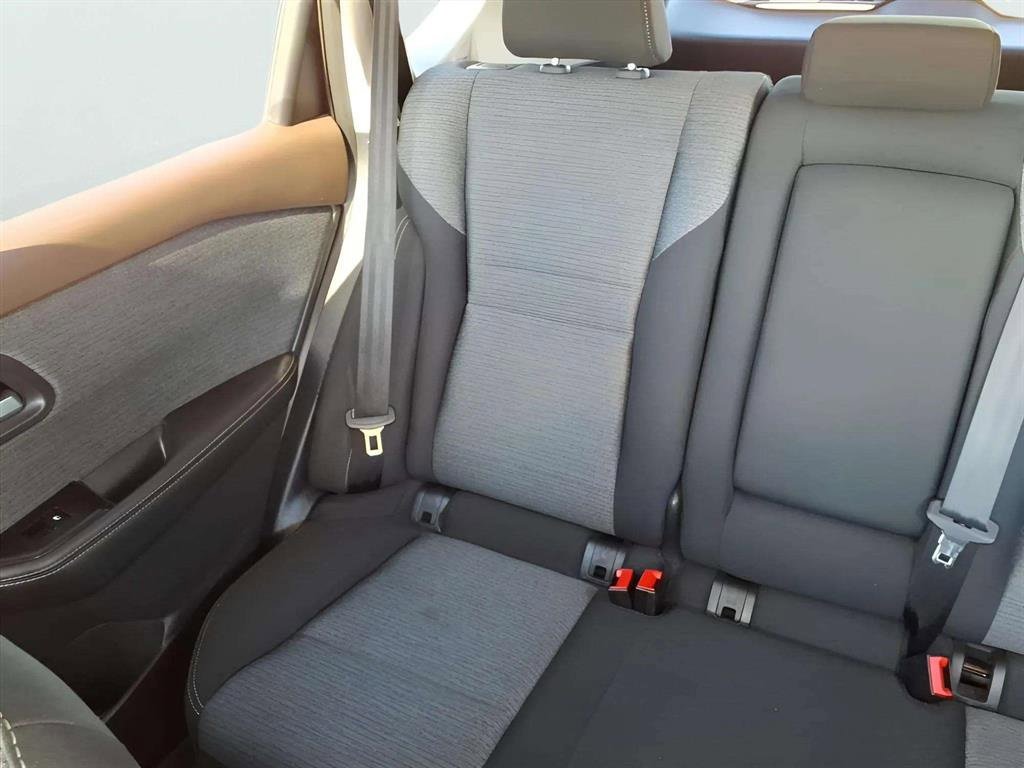 Used 2021 Nissan Rogue SV image 16