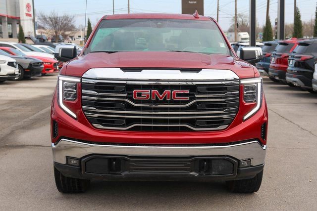 Used 2024 GMC Sierra 1500 SLT w/ SLT Premium Package image 2