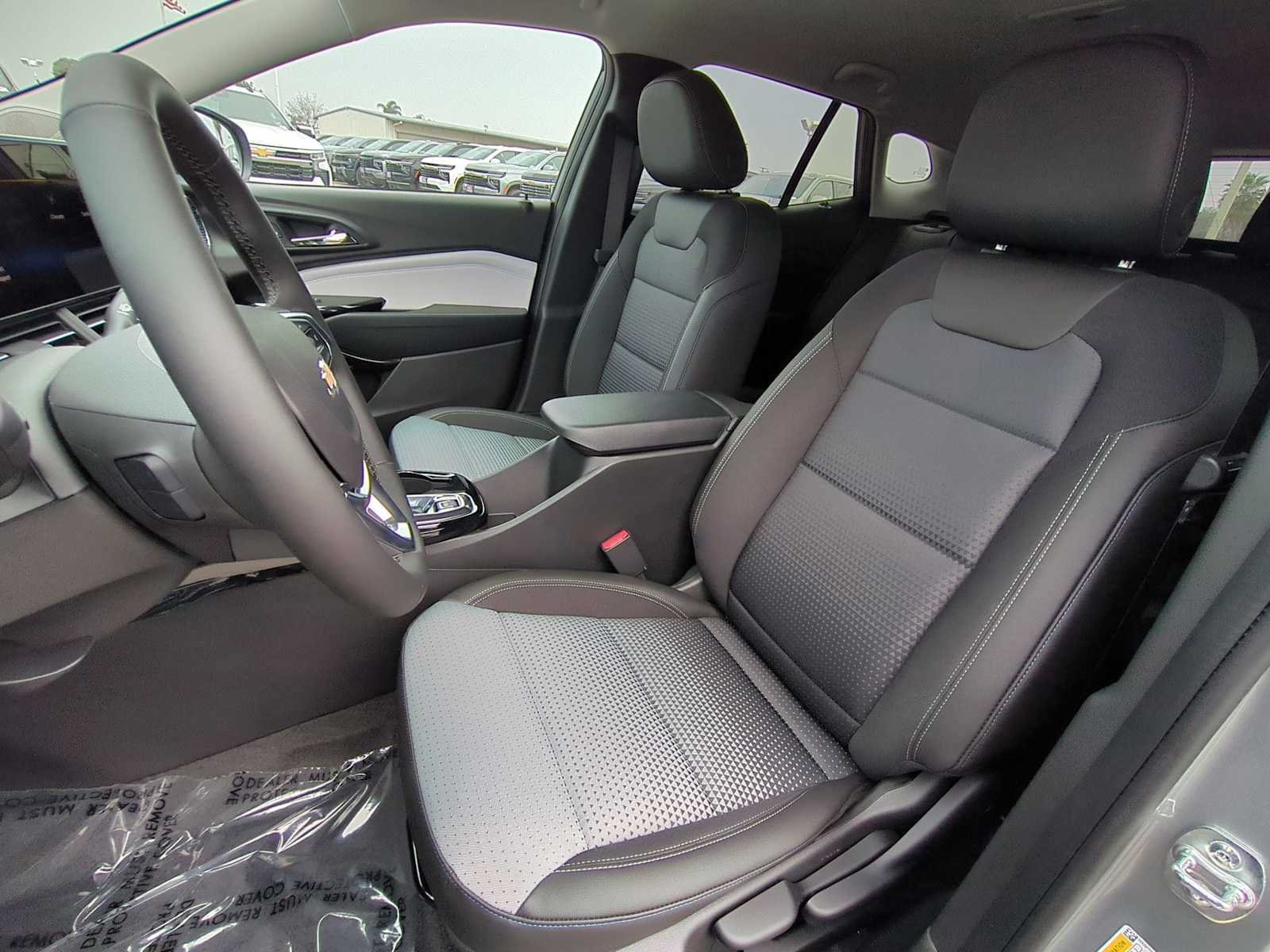New 2026 Chevrolet Trax LT w/ Driver Confidence Package FWD image 22