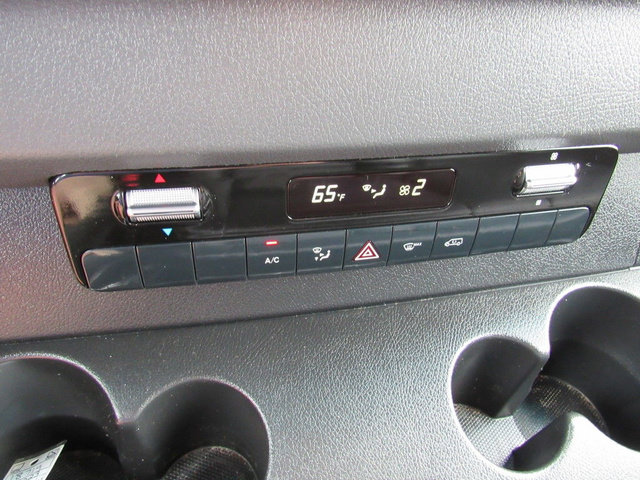 Used 2023 Mercedes-Benz Sprinter 4500 image 35
