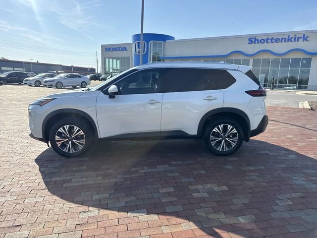 Used 2022 Nissan Rogue SV w/ SV Premium Package image 33