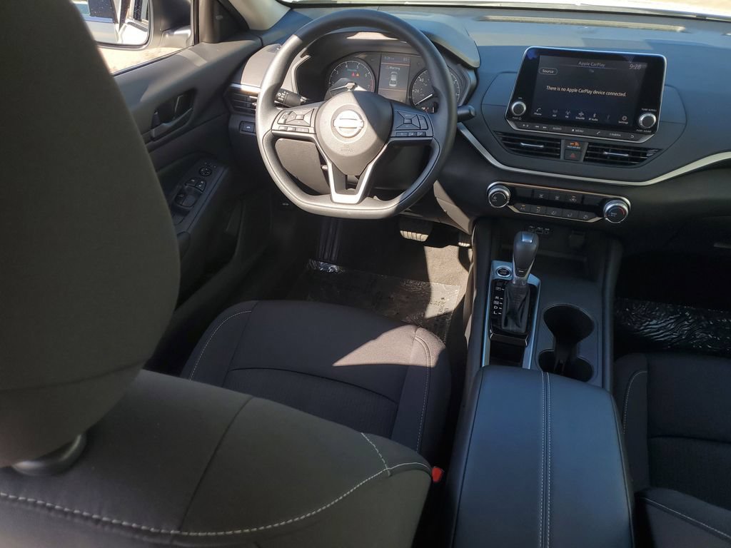 Certified 2025 Nissan Altima 2.5 S FWD image 21