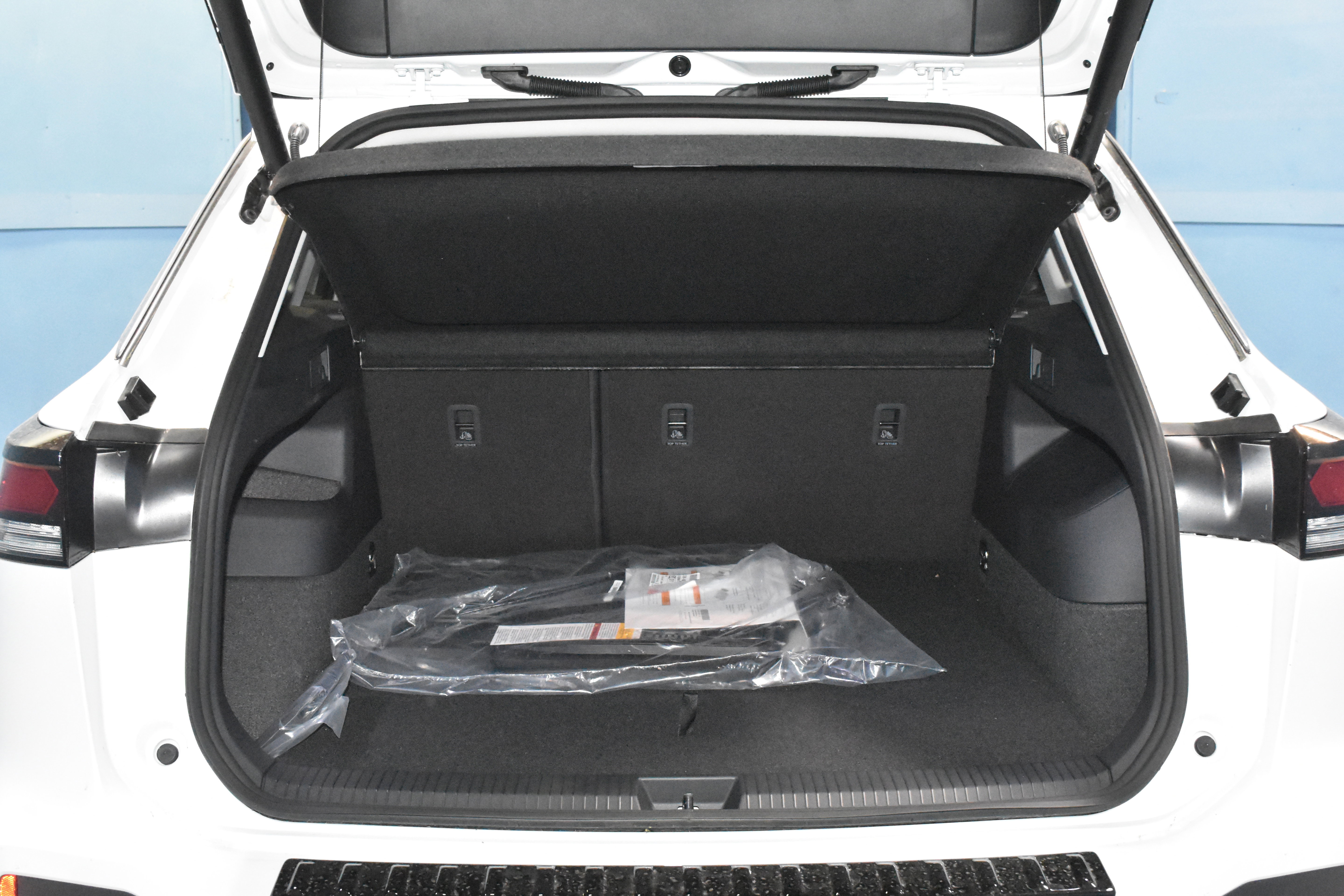 New 2026 Volkswagen Tiguan SE AWD/4WD image 23