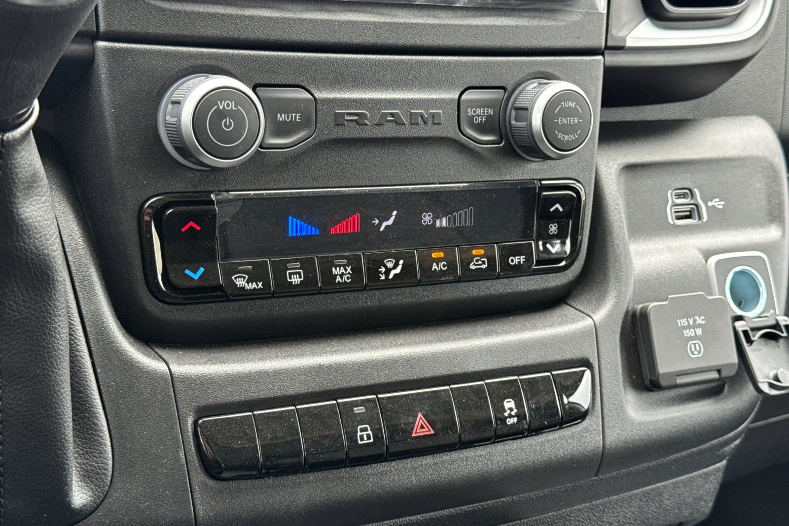 New 2026 RAM ProMaster 1500 w/ Quick Order Package 22G SLT image 19