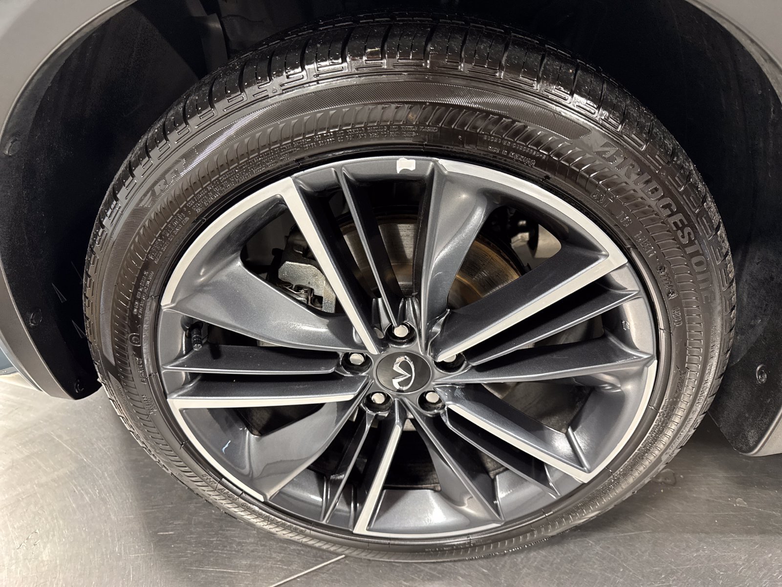 Certified 2025 INFINITI QX55 Luxe w/ Cargo Package AWD/4WD image 2