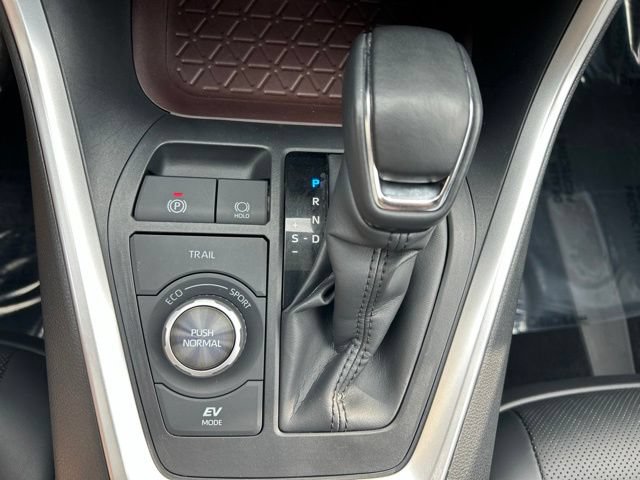 Used 2023 Toyota RAV4 Limited AWD/4WD image 27