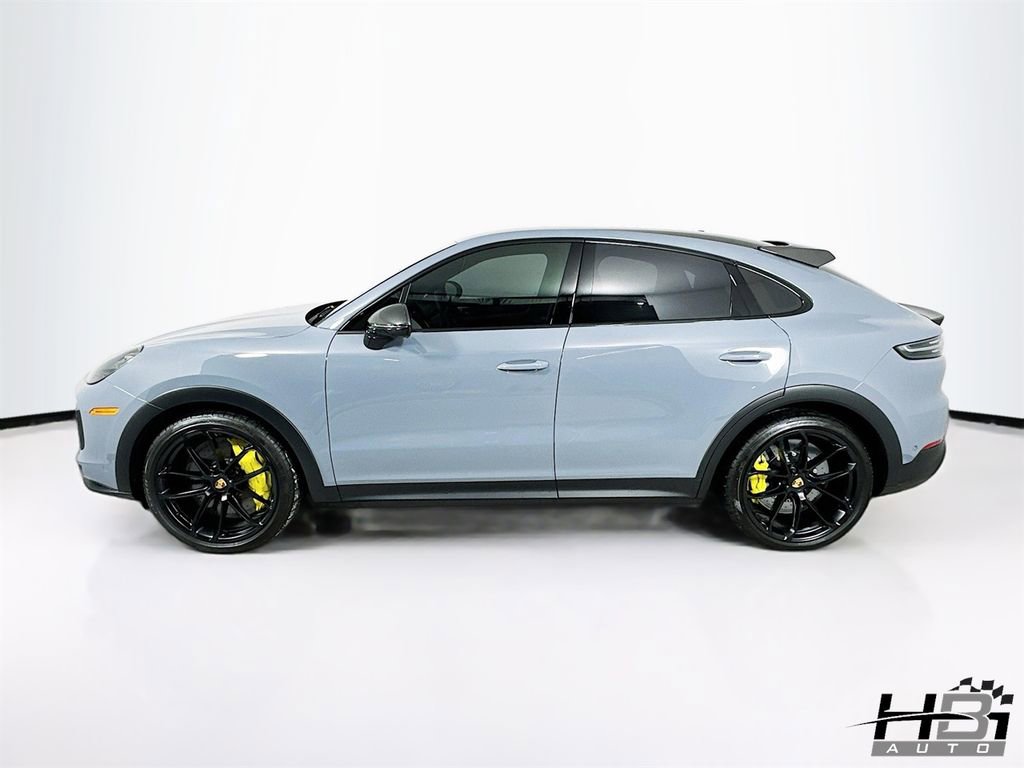Used 2023 Porsche Cayenne Turbo GT image 9