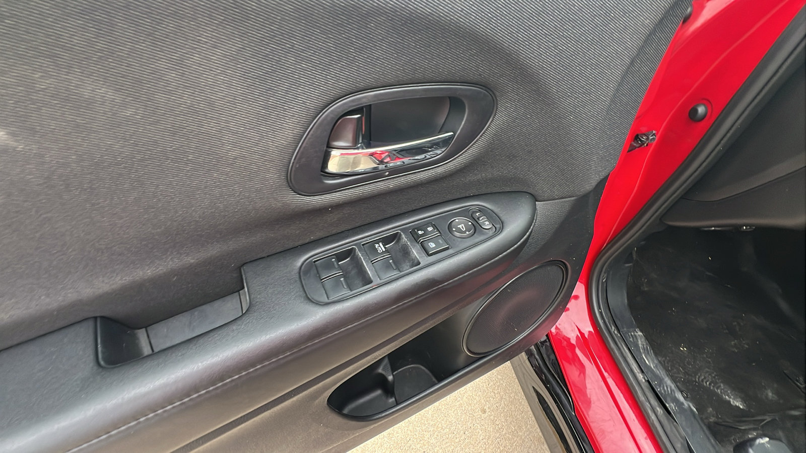 Used 2022 Honda HR-V Sport image 15