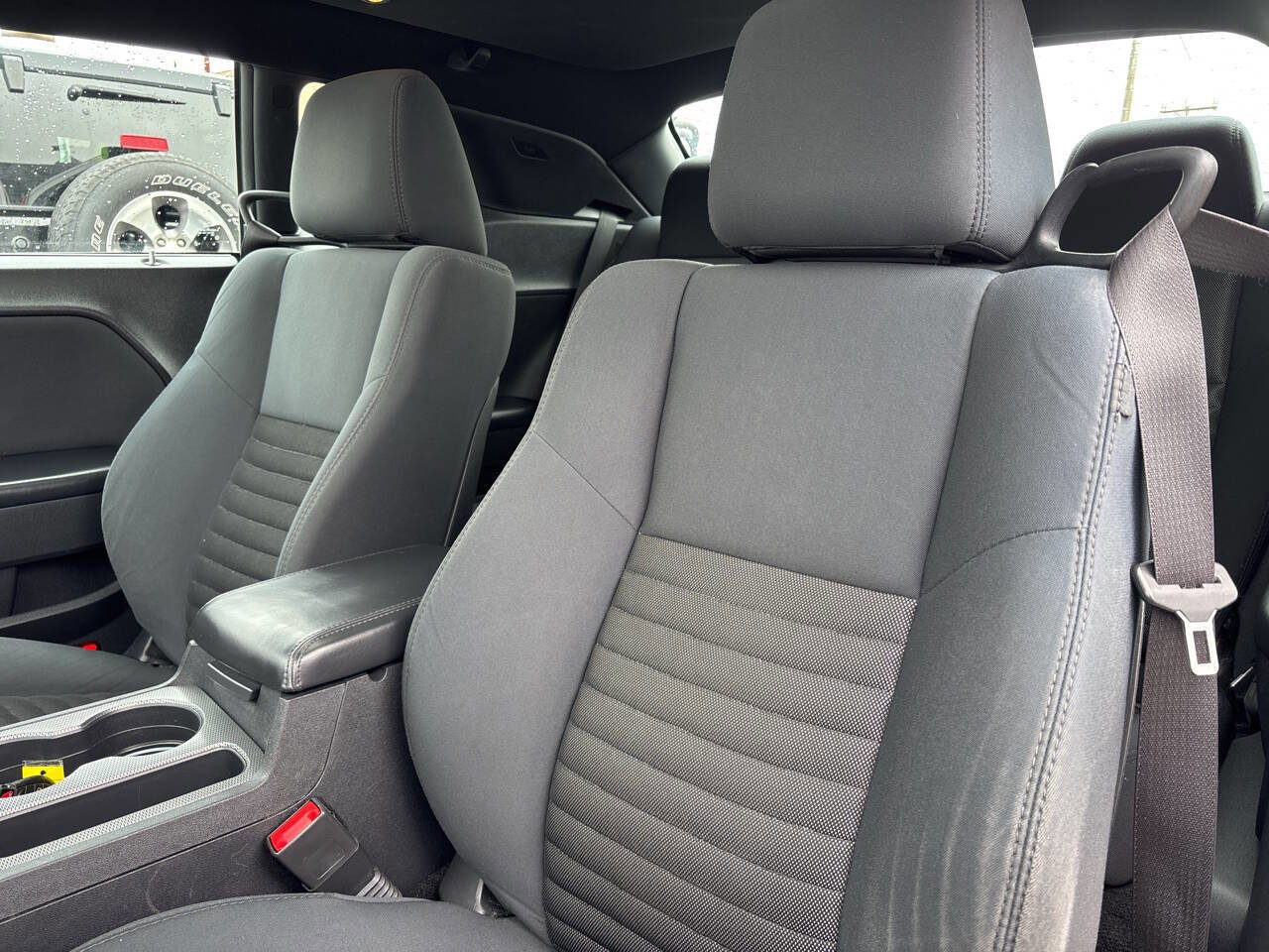 Used 2014 Dodge Challenger R/T RWD image 19