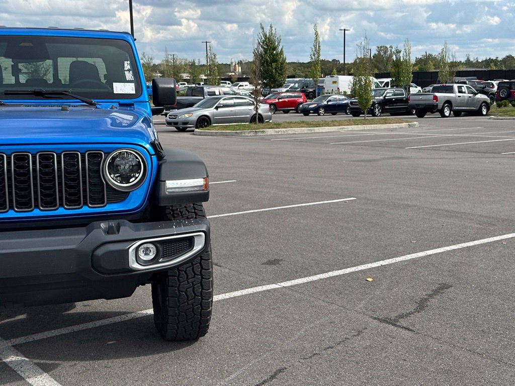 New 2026 Jeep Gladiator Sport AWD/4WD image 42