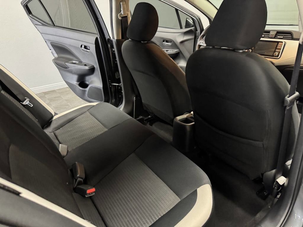 Used 2021 Nissan Versa SV image 47