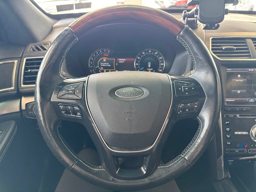 Used 2016 Ford Explorer Platinum AWD/4WD image 21