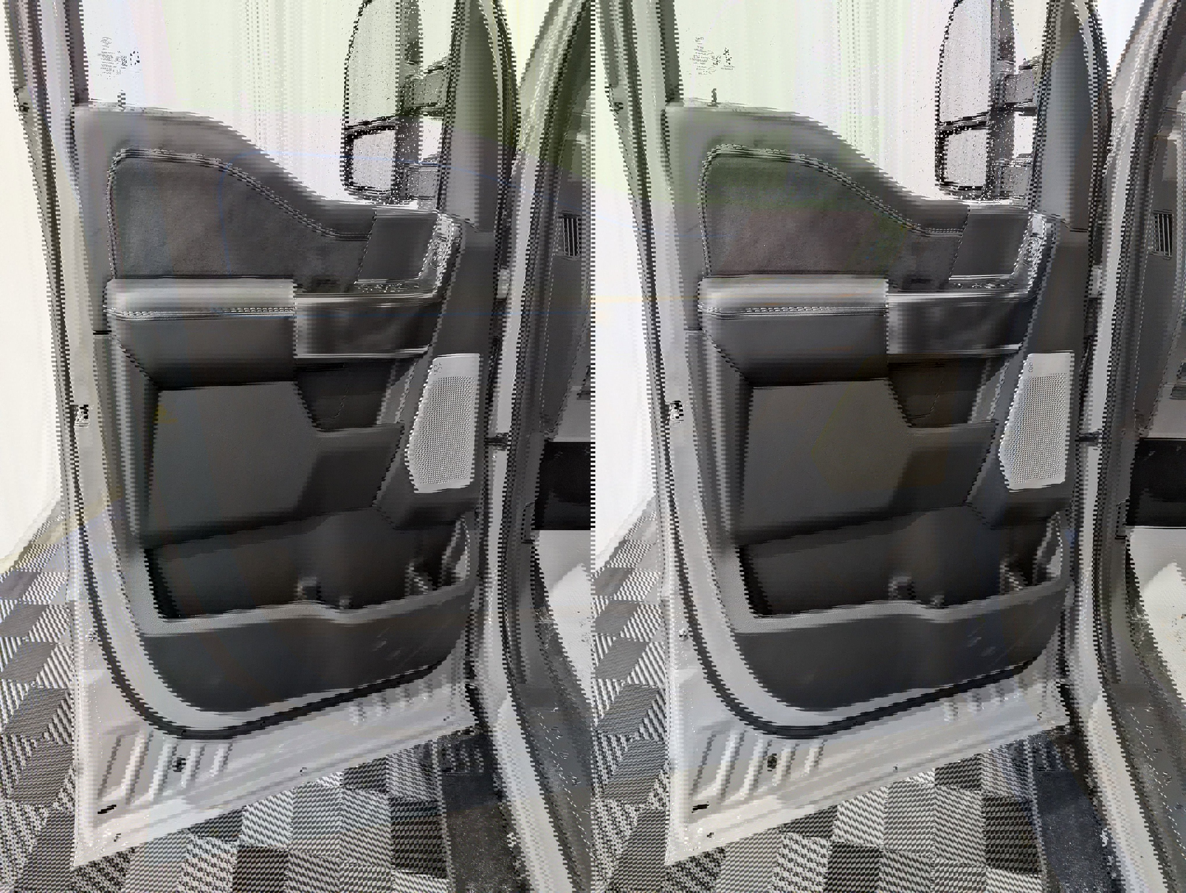 New 2026 Ford F250 Platinum w/ Tremor Off-Road Package image 22