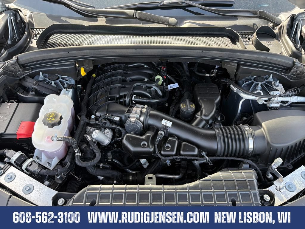 Used 2025 Jeep Grand Cherokee Altitude AWD/4WD image 20