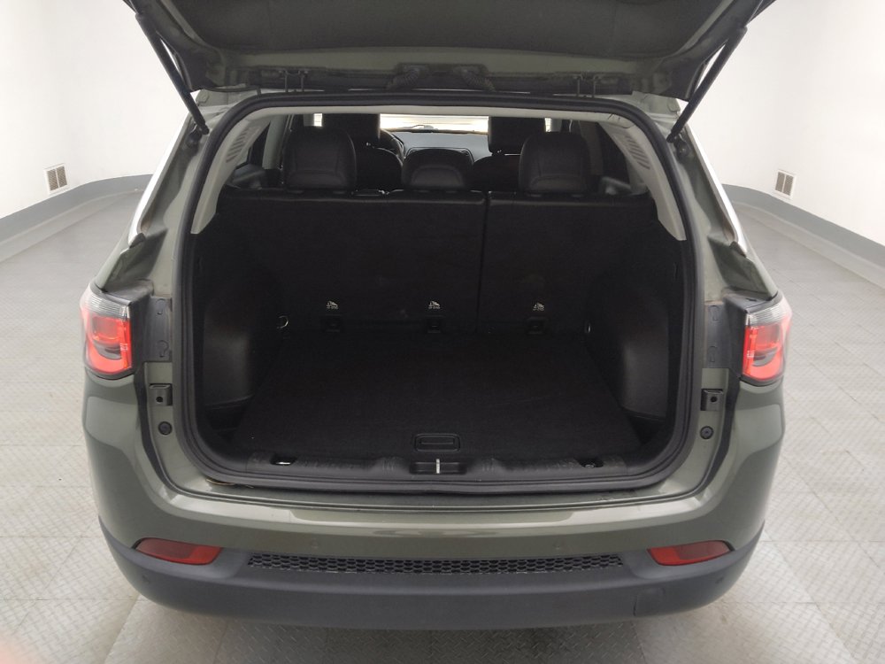 Used 2020 Jeep Compass Latitude w/ Safety & Security Group FWD image 29
