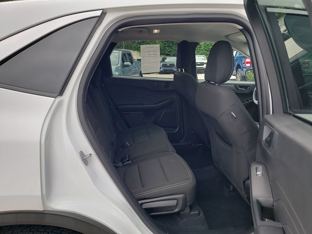 Certified 2023 Ford Escape Active AWD/4WD image 17