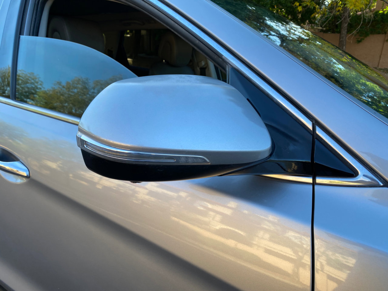 Used 2017 Hyundai Santa Fe SE Ultimate 3.3L Auto w/ SE Ultimate Tech Package 03 image 14