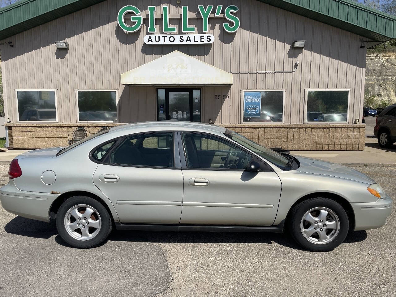 Used 2006 Ford Taurus SE