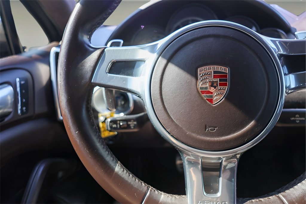 Used 2014 Porsche Cayenne Turbo S image 24