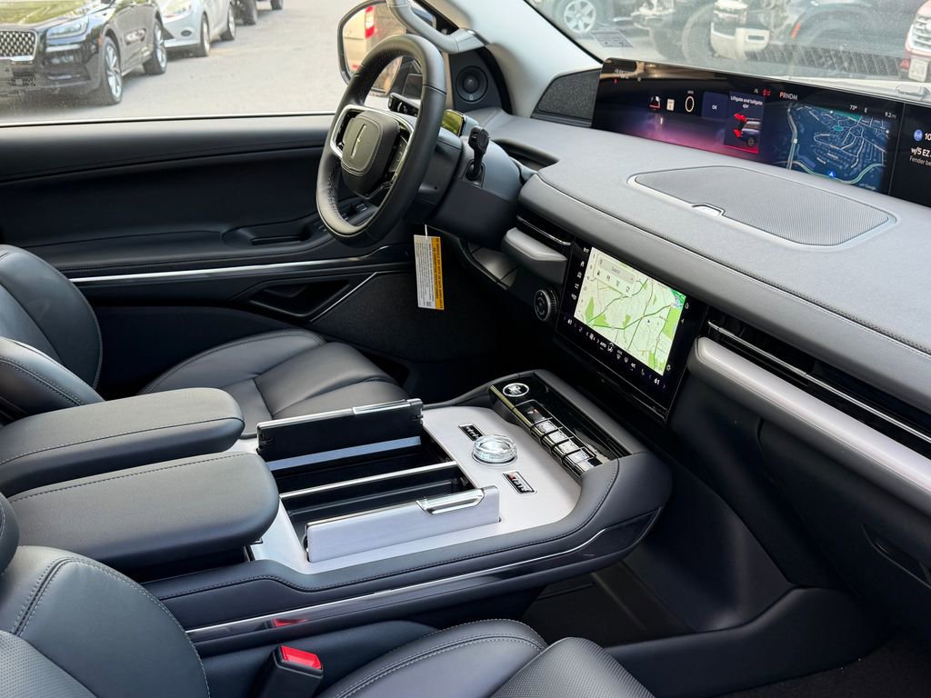New 2026 Lincoln Navigator L Reserve AWD/4WD image 9