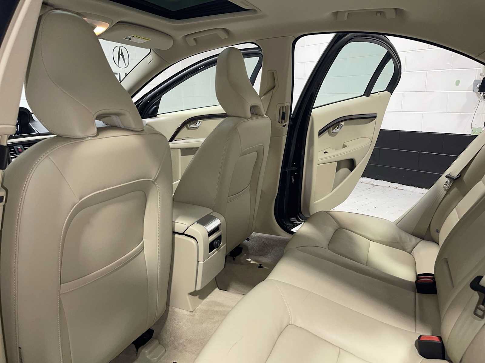 Used 2016 Volvo S80 T5 w/ Convenience Package FWD image 12