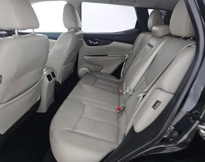 Used 2021 Nissan Rogue Sport SL FWD image 7